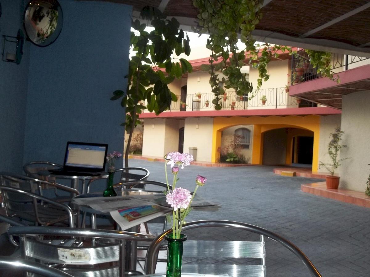 Hotel Villa Del Sol Expo Guadalajara Kültér fotó