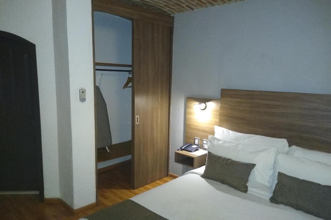 Hotel Villa Del Sol Expo Guadalajara Kültér fotó